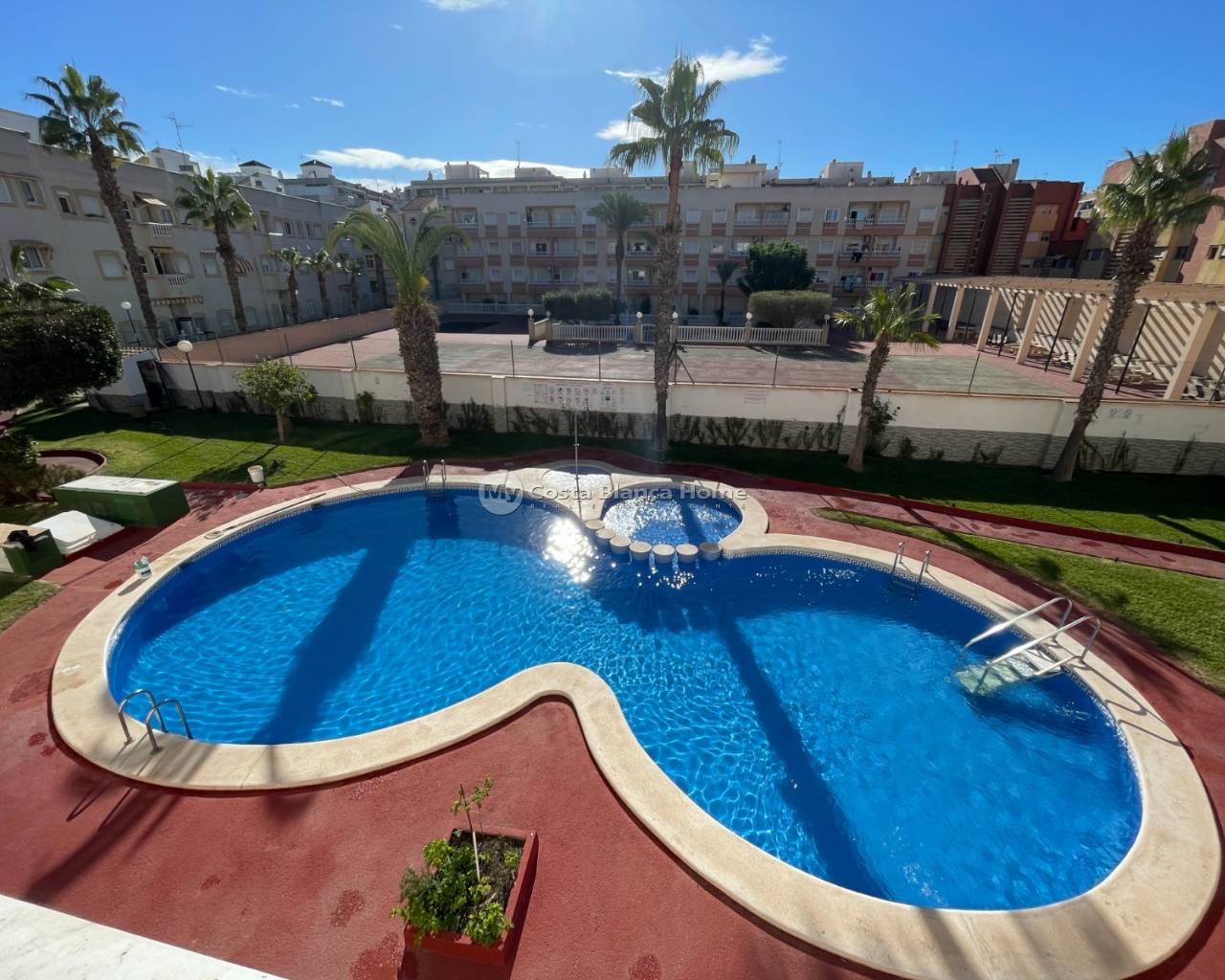 Apartment - Resale - Torrevieia - Comunidad Valenciana