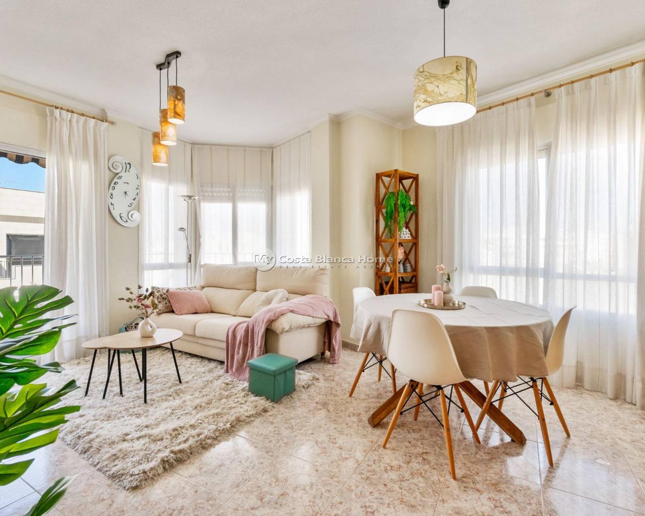 Apartment - Resale - Torrevieja - Torrevieja - Centre