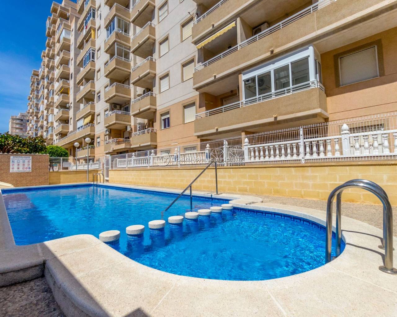 Apartment - Resale - Torrevieja - Torrevieja - Centre