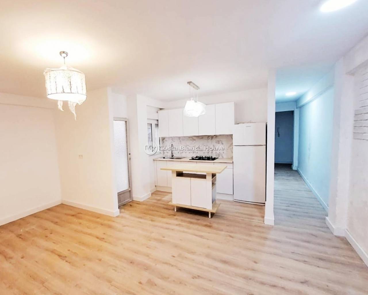 Apartment - Resale - Torrevieja - Torrevieja - Centre