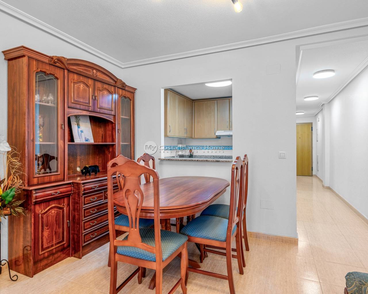 Apartment - Resale - Torrevieja - Torrevieja - Centre
