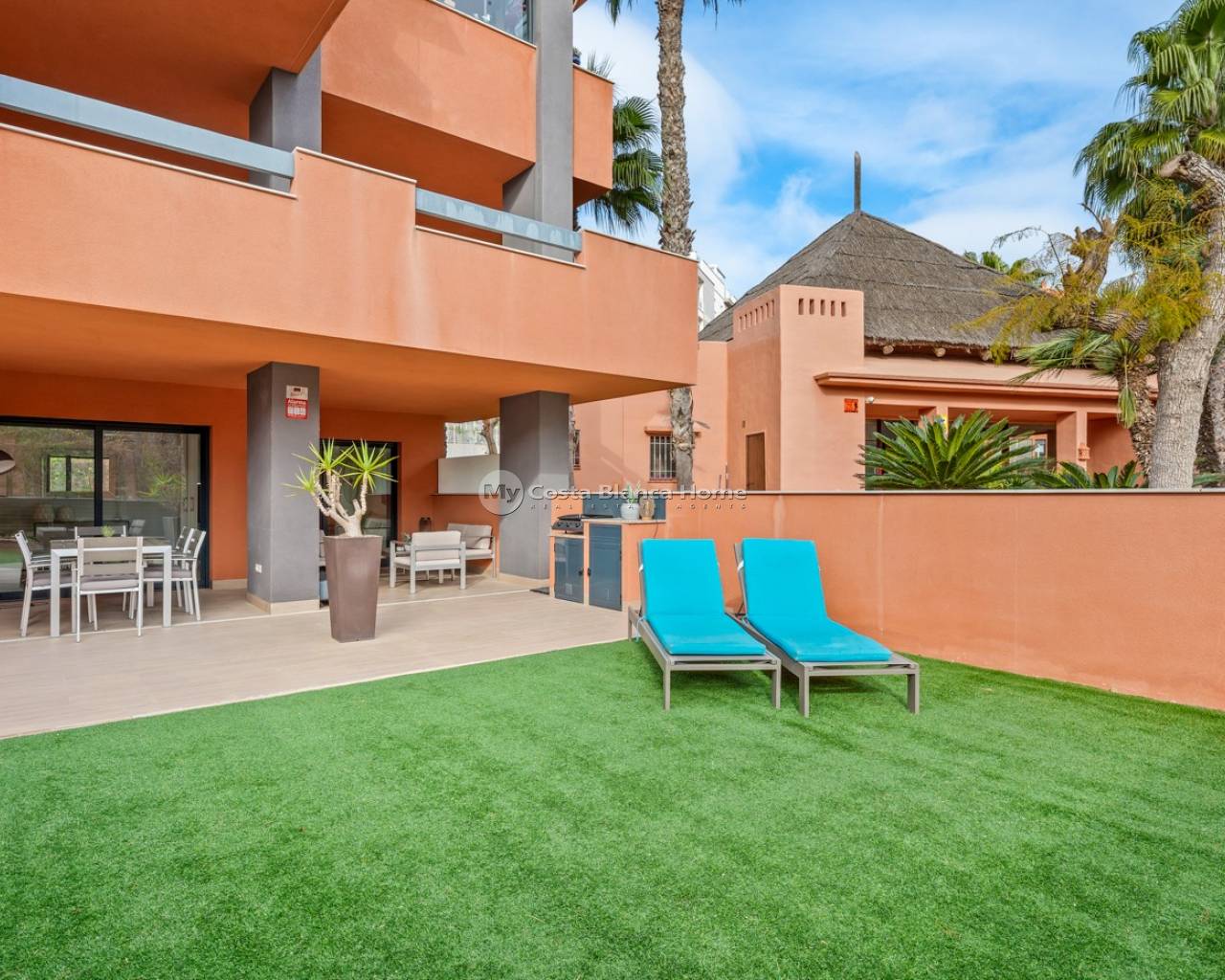 Apartments - Resale - Orihuela Costa - Villamartín