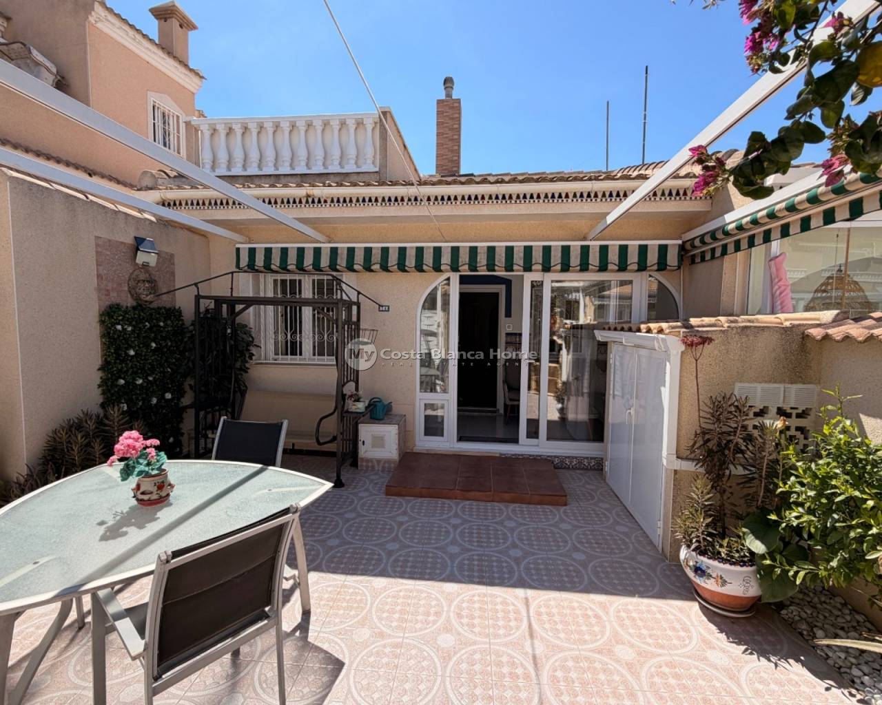 Bungalow - Resale - Doña Pepa - Doña Pepa