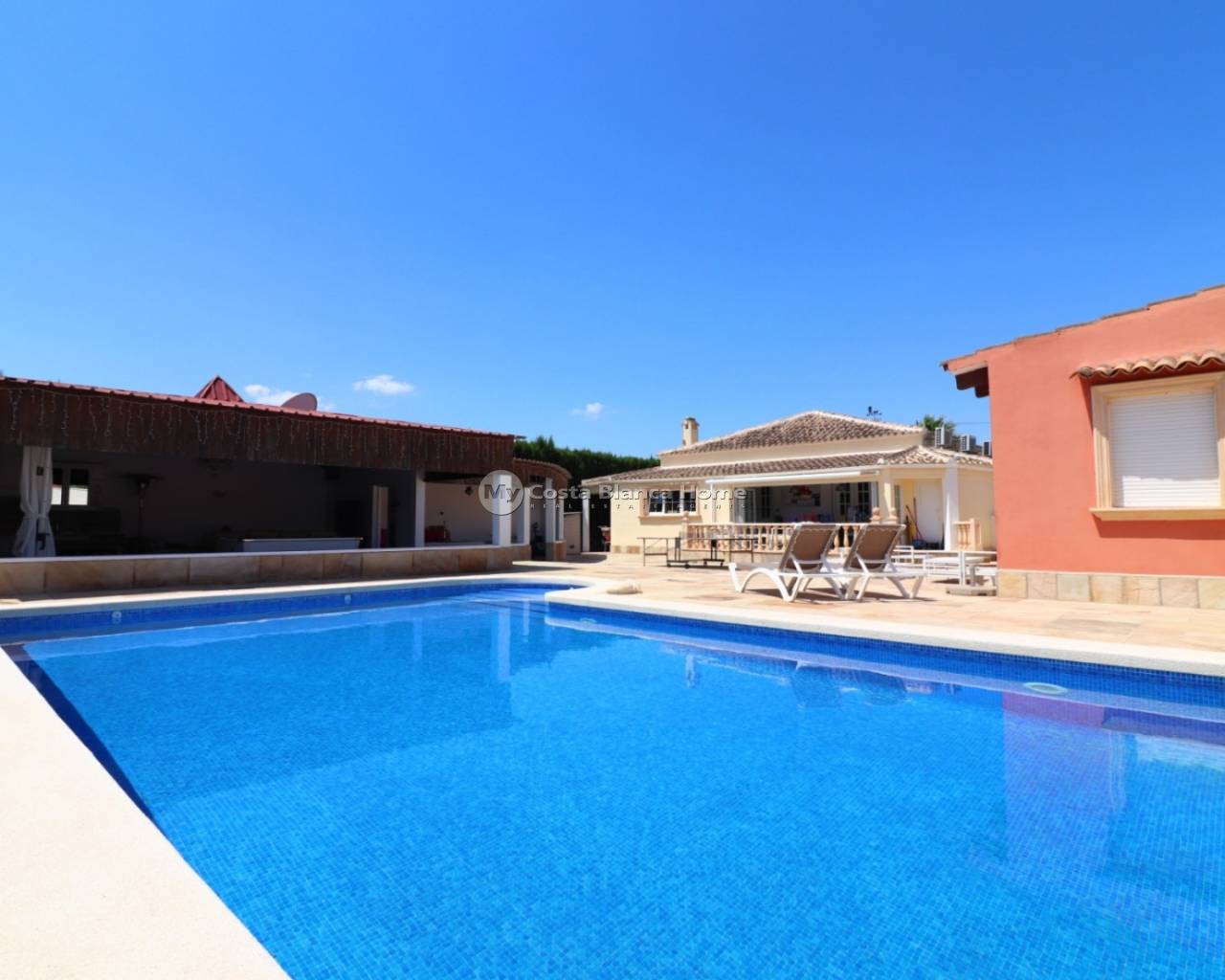 Detached Villa - Resale - Almoradi - Heredades - Village