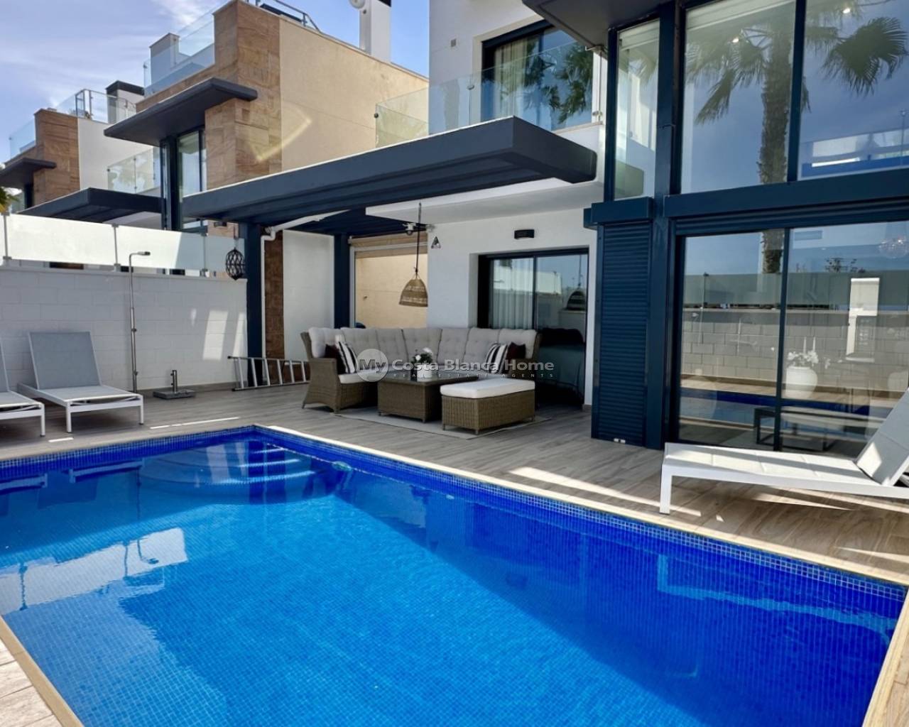 Detached Villa - Resale - Orihuela Costa - Lomas de Cabo Roig