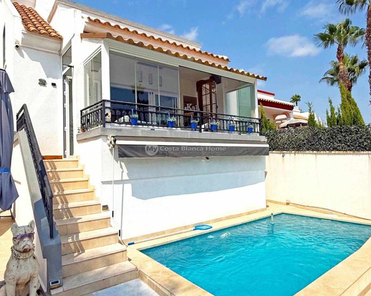 Detached Villa - Resale - Orihuela Costa - Villamartin