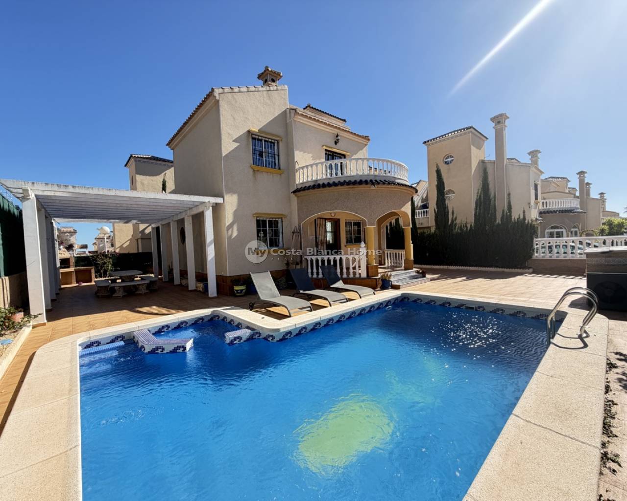 Detached Villa - Resale - Orihuela Costa - Villamartin