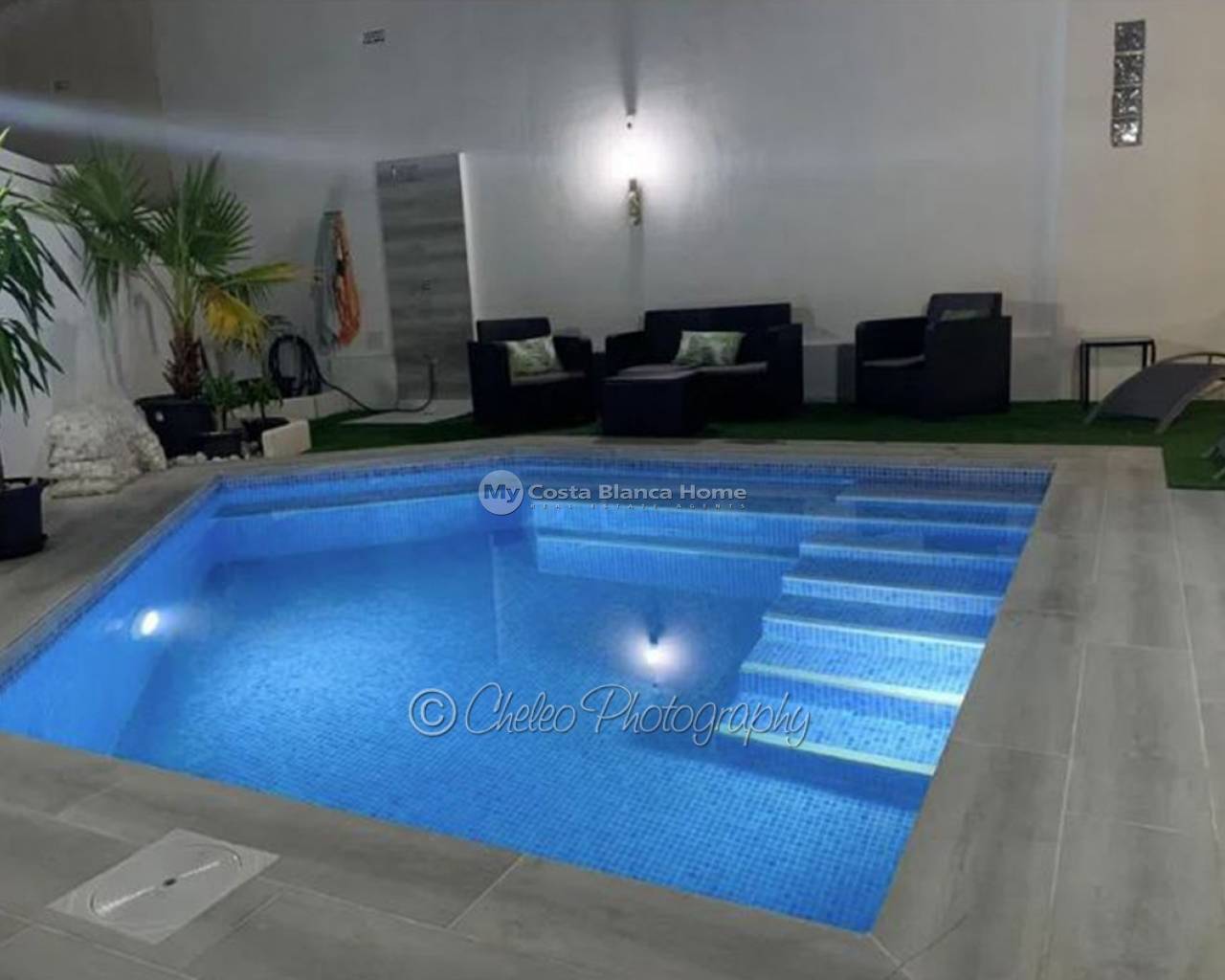 Detached Villa - Resale - Torrevieja - CX2097