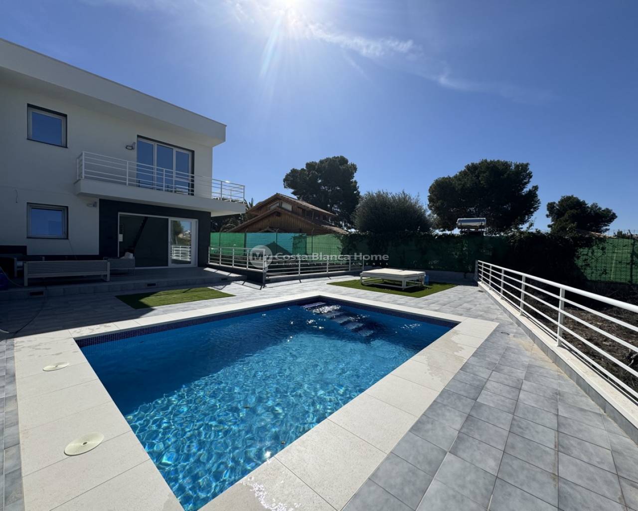 Detached Villa - Resale - Torrevieja - Los Balcones