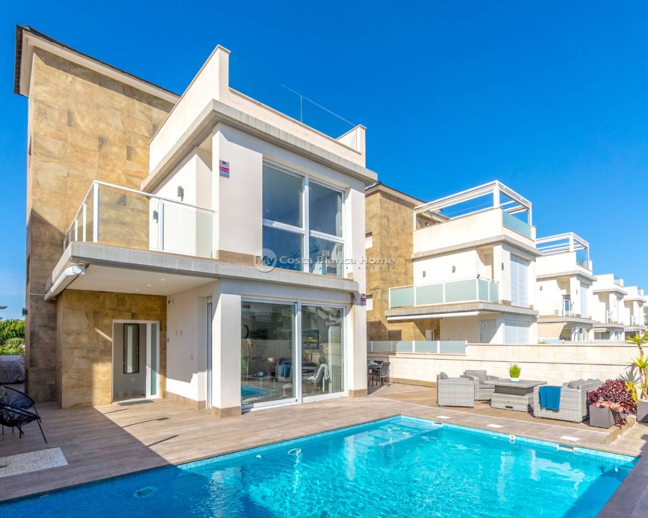 Detached Villa - Resale - Torrevieja - Torretas