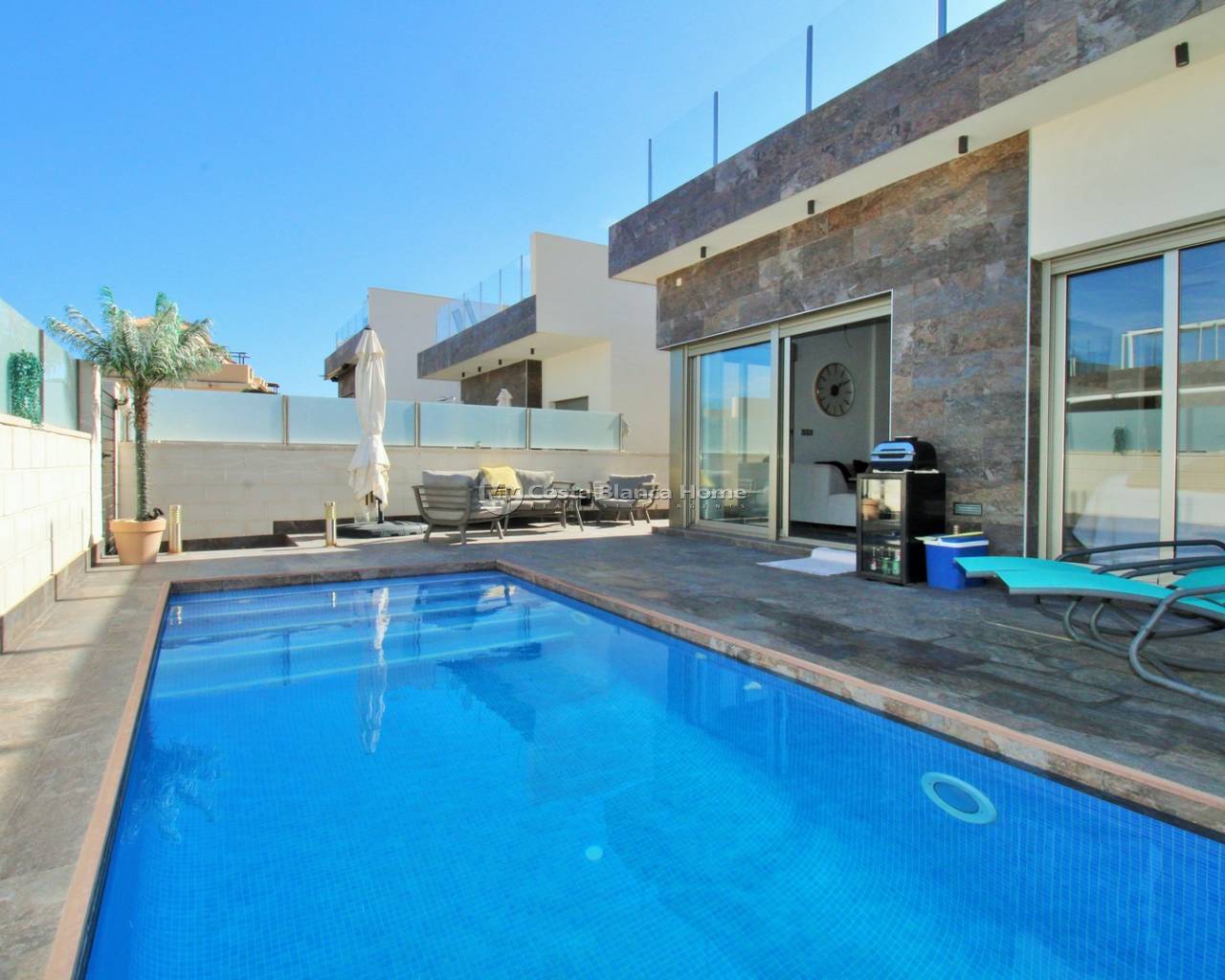 Detached Villa - Resale - Villamartin - Villamartin