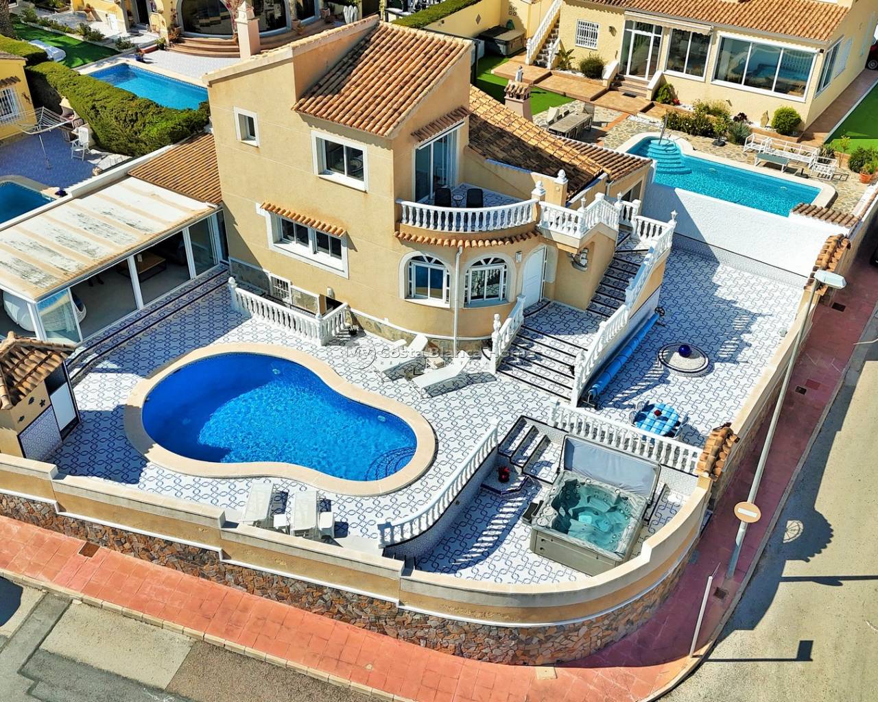 Detached Villa - Resale - Villamartin - Villamartin