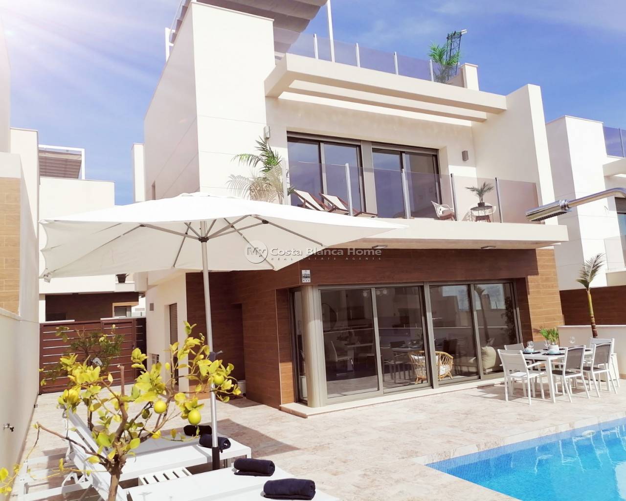 Detached Villa - Resale - Villamartín - Villamartín