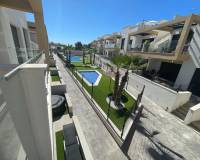 Resale - Apartment - Orihuela Costa - Villamartin