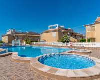 Resale - Apartment - Torrevieja - Aguas Nuevas