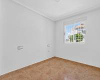 Resale - Apartment - Torrevieja - Altos del Limonar