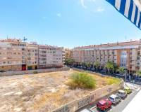 Resale - Apartment - Torrevieja - Torrevieja - Centre