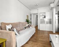 Resale - Apartment - Torrevieja - Torrevieja - Centre