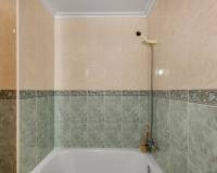 Resale - Apartment - Torrevieja - Torrevieja - Centre