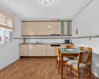 Resale - Apartment - Torrevieja - Torrevieja - Centre
