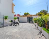 Resale - Apartments - Orihuela Costa - Villamartín