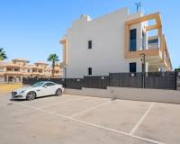 Resale - Apartments - Orihuela Costa - Villamartín