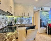 Resale - Apartments - Torrevieja - La Mata