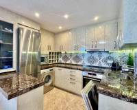 Resale - Apartments - Torrevieja - La Mata