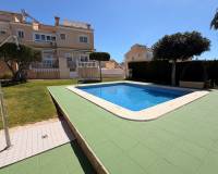 Resale - Bungalow - Doña Pepa