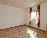 Resale - Commercial Property - Villamartin