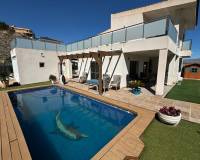 Resale - Detached House / Villa - Cox