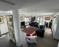 Resale - Detached House / Villa - Cox