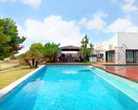 Resale - Detached Villa - El Valle Golf Resort