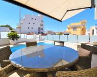 Resale - Detached Villa - Orihuela Costa - Villamartin