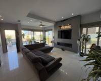 Resale - Detached Villa - Orihuela Costa - Villamartín