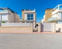 Resale - Detached Villa - Torrevieja - Torretas