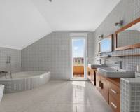 Resale - Finca - Albatera