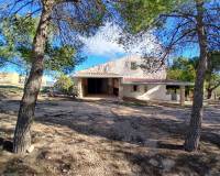 Resale - Finca / Country Property - Caudete