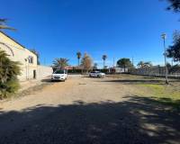 Resale - Finca / Country Property - Elche