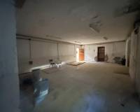 Resale - Finca / Country Property - Elche