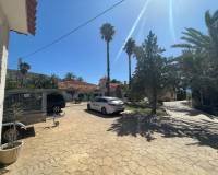 Resale - Finca / Country Property - Elda