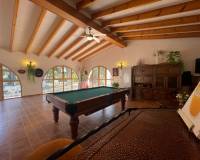 Resale - Finca / Country Property - Elda