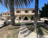 Resale - Finca / Country Property - Elda
