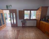 Resale - Finca / Country Property - Elda