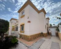 Resale - Quad Villa - Orihuela Costa - Villamartin