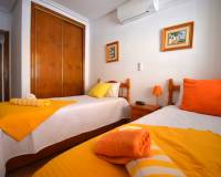 Resale - Semi detached villa - Orihuela Costa - La Zenia