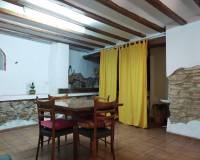 Resale - Town House - Almudaina