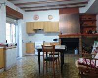 Resale - Town House - Almudaina