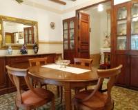 Resale - Town House - Almudaina