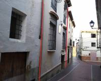 Resale - Town House - Almudaina